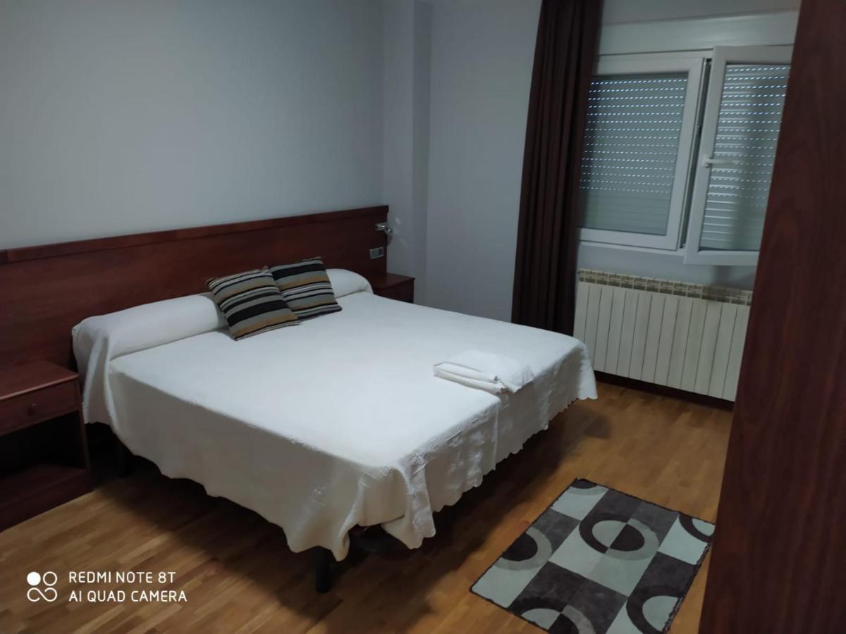 Hostal Cerecedo León Kültér fotó