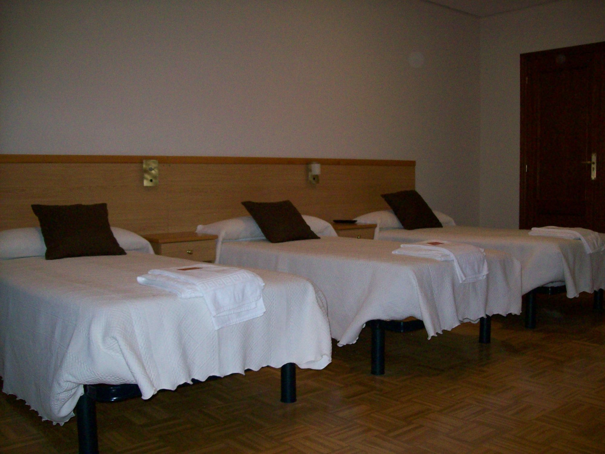 Hostal Cerecedo León Kültér fotó