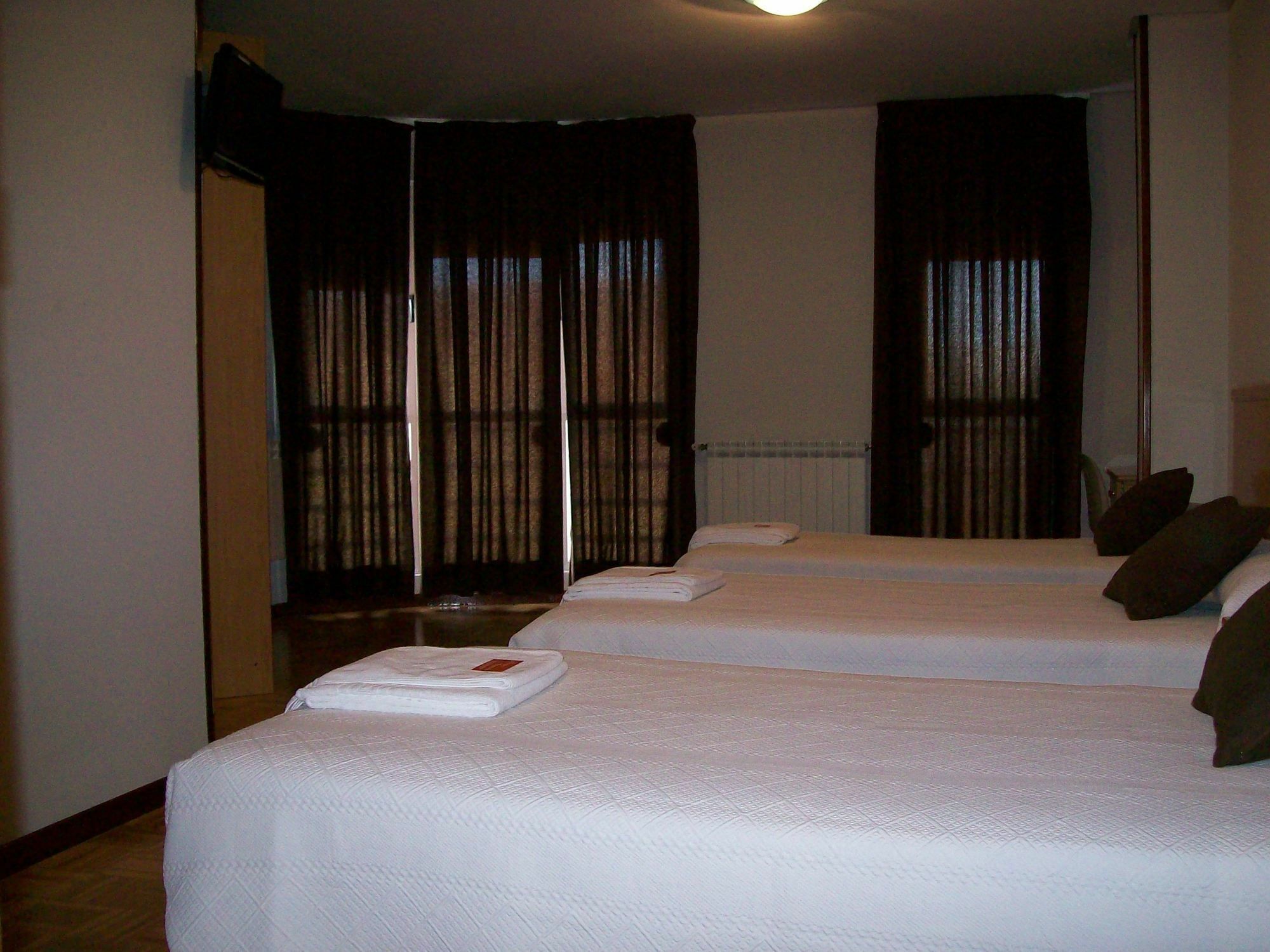 Hostal Cerecedo León Kültér fotó